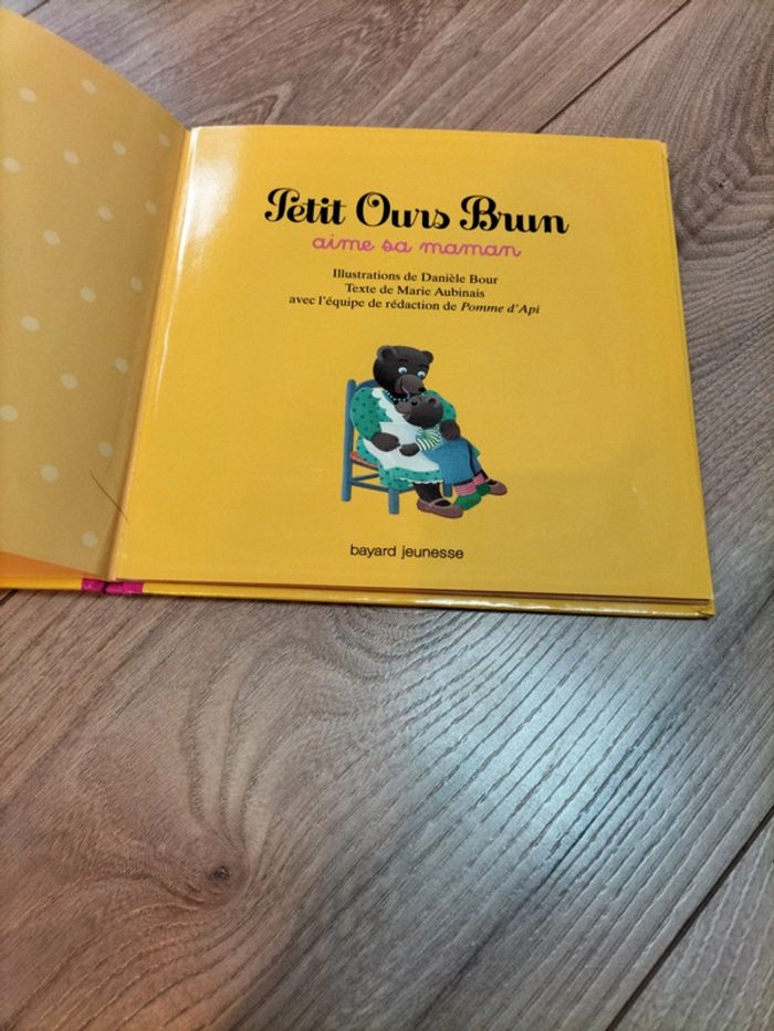 Livre Petit ours brun - photo numéro 3
