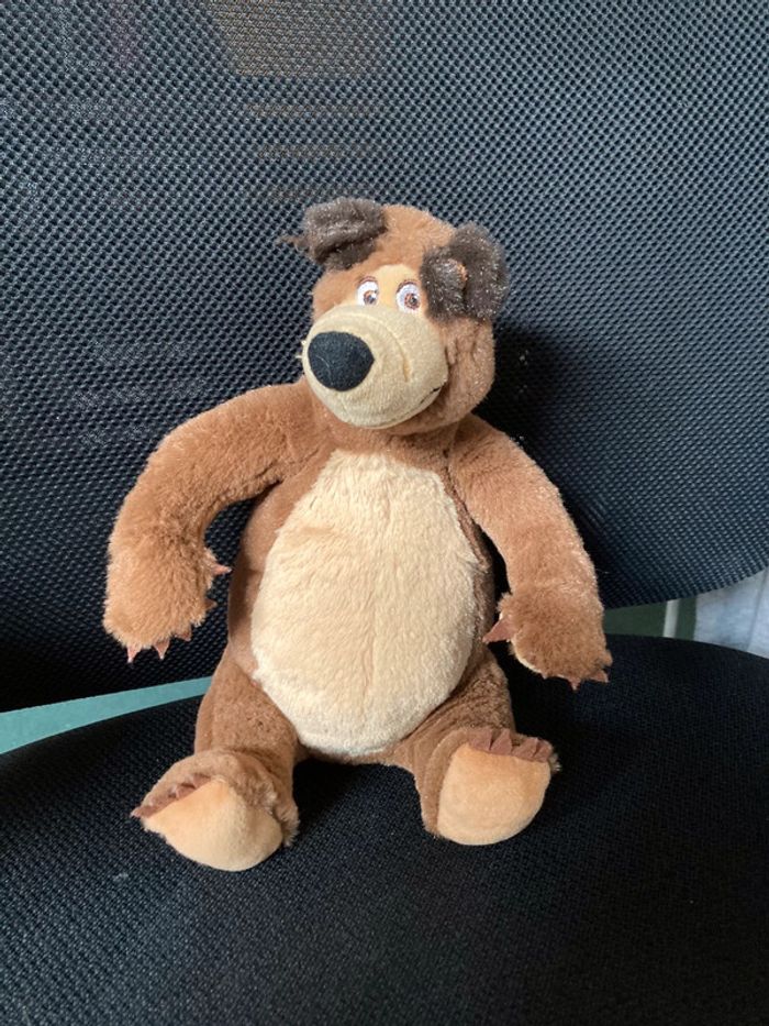 Peluche Michka de Masha et Michka
