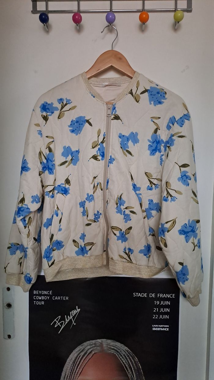 Veste à fleurs matelassée bleu - photo numéro 2