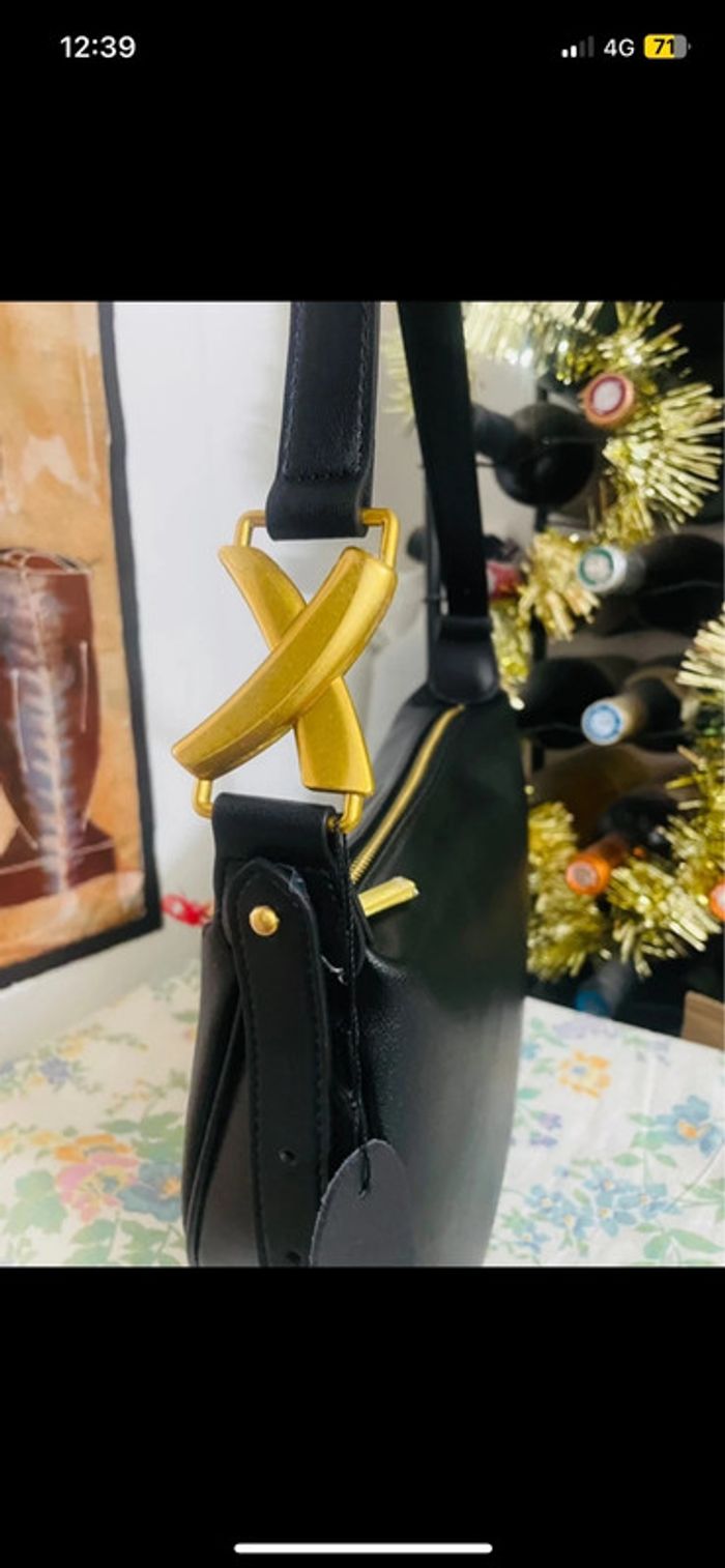 Magnifique sac à main en cuir noir valeur neuf 78 € - photo numéro 2