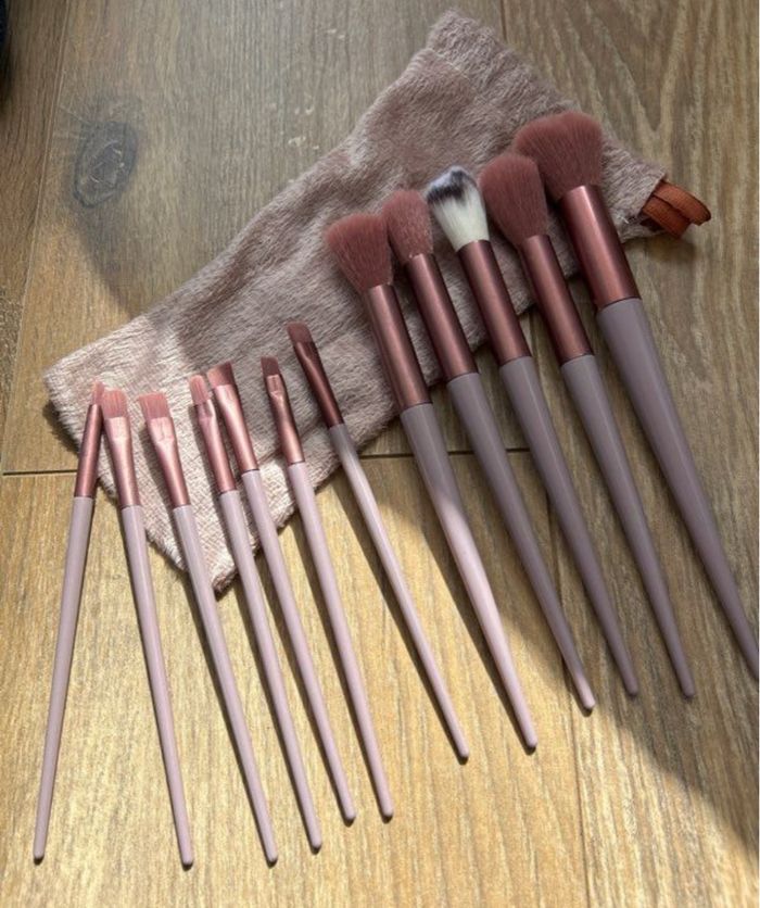 Kit set de pinceau makeup - photo numéro 2
