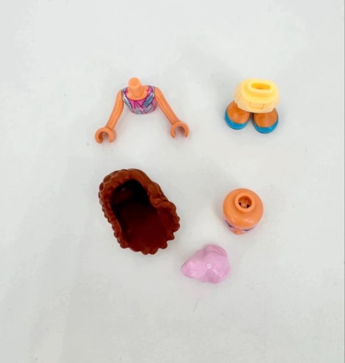Lego Figurines Friends : Olivia et sa grenouille rose - photo numéro 5