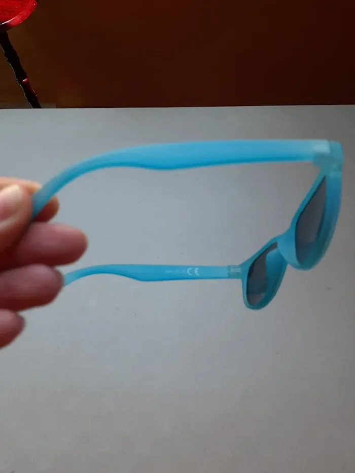 Lunettes de soleil - photo numéro 2