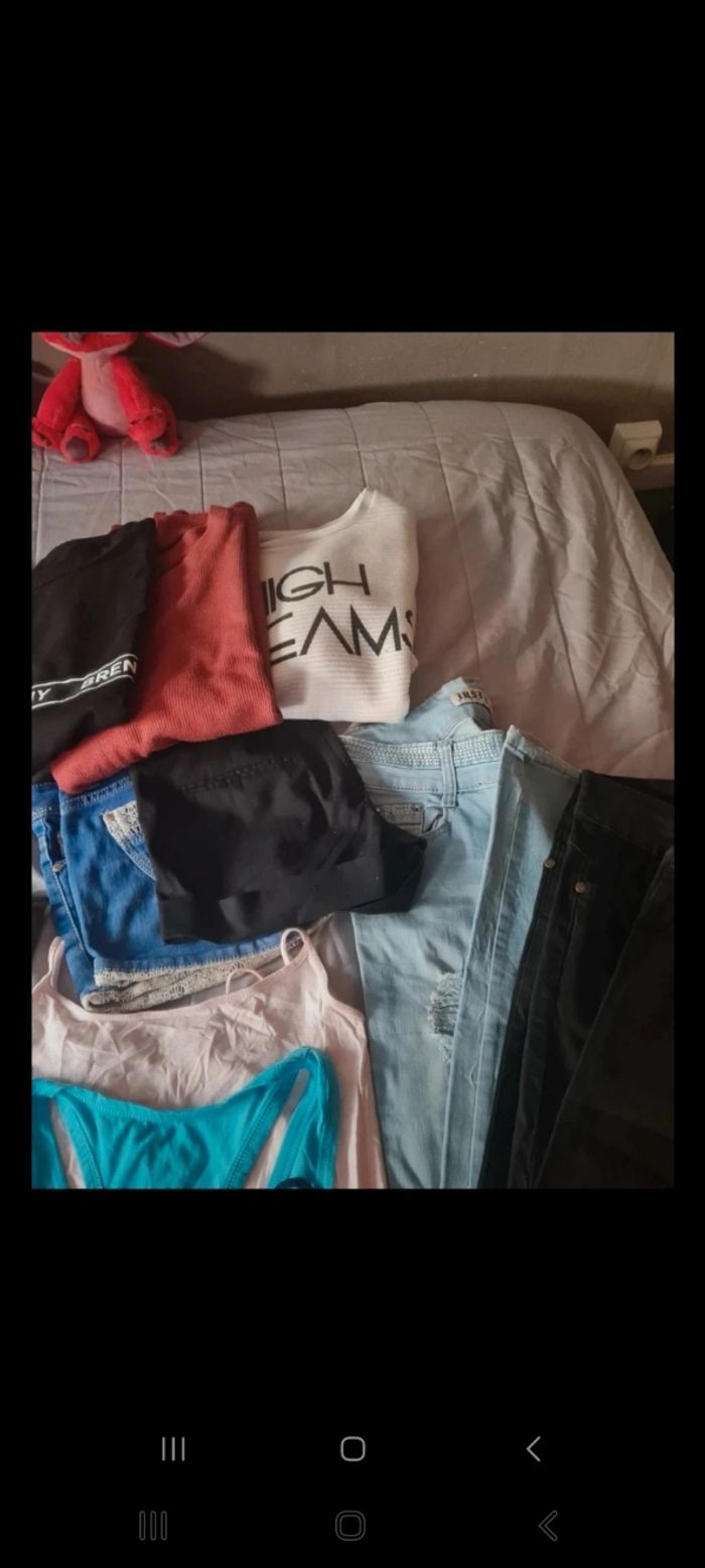 Lot de vetements - photo numéro 3