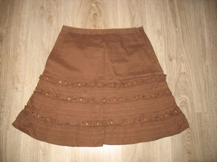 JUPE MI LONGUE MARRON "CAMAÏEU" - TAILLE 38 - N°04 - photo numéro 2
