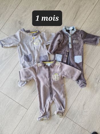Lot pyjamas 1 mois