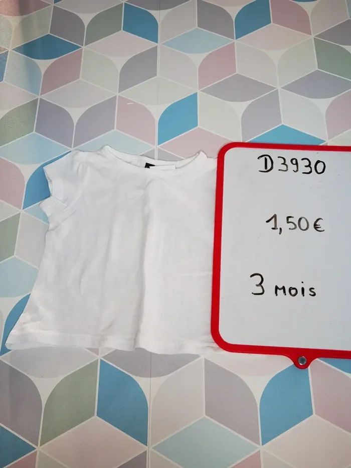 D3930 - tee-shirt fille 3 mois - photo numéro 3