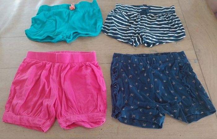 Lot de 7 shorts été fille 3ans en bon état - photo numéro 2