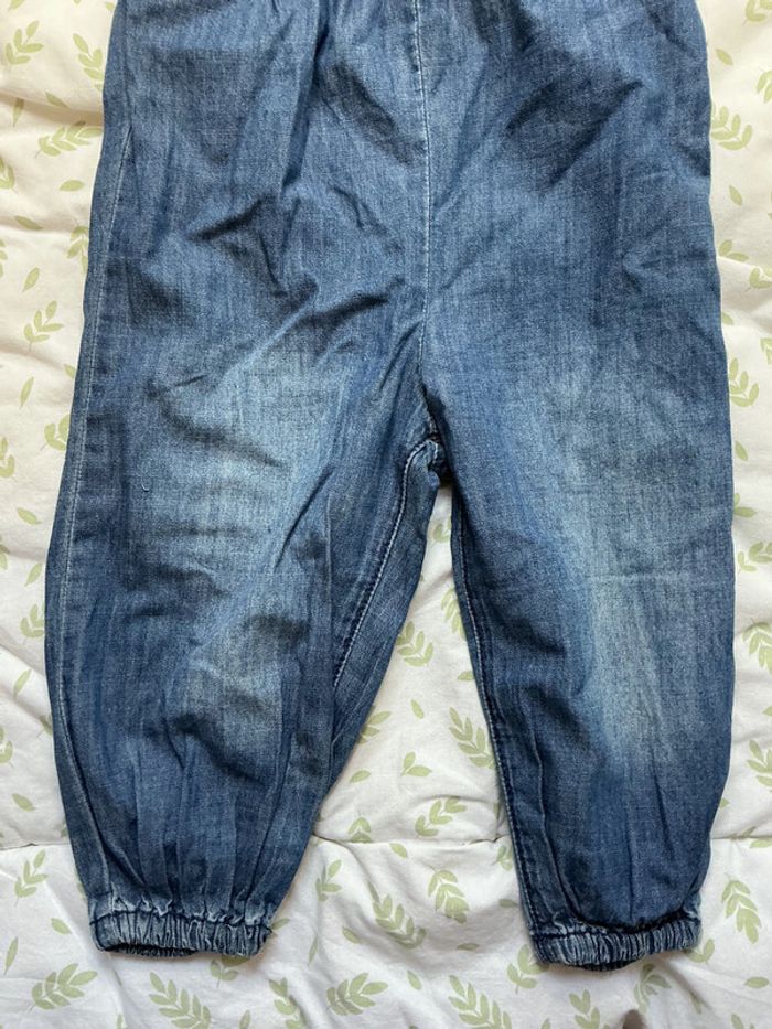 salopette en jean bleu 12/18 mois H&M - photo numéro 4