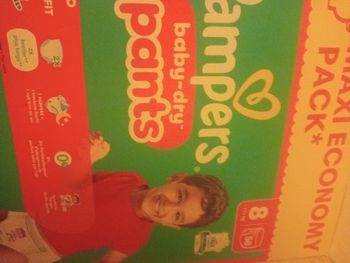 4 cartons de couches Pampers pants taille 8 