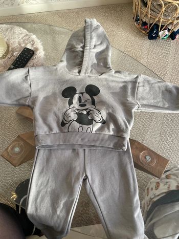 Ensemble jogging Mickey