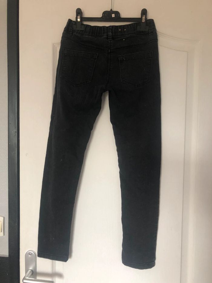 Jean noir - photo numéro 3