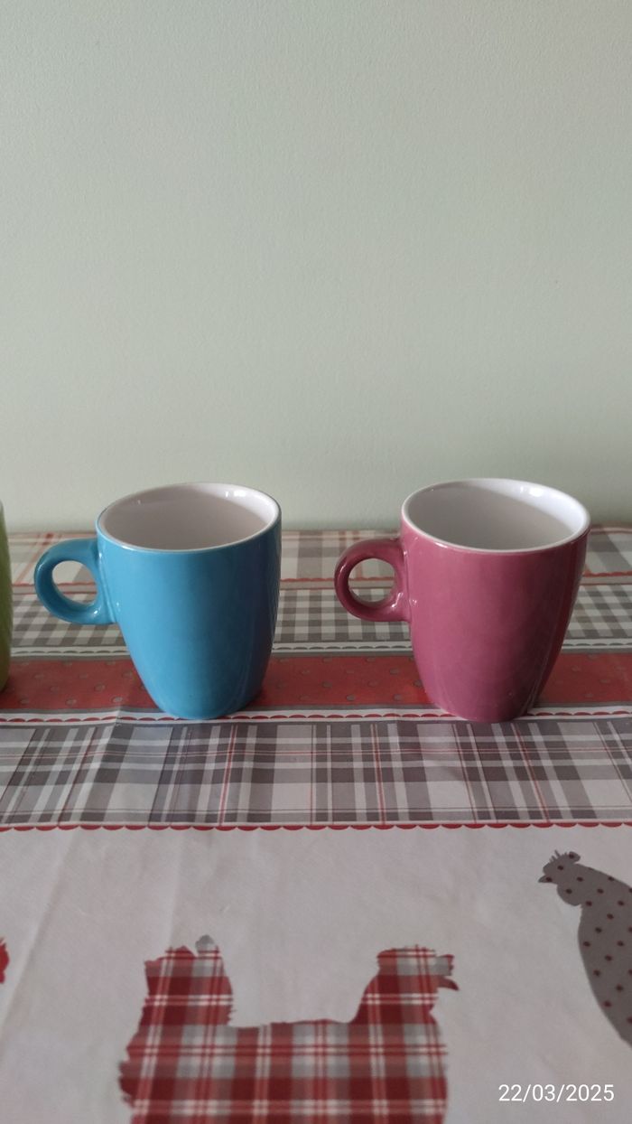 4 tasses colorées - photo numéro 4
