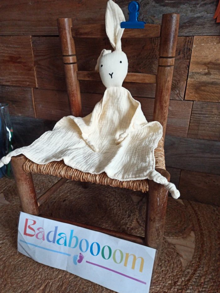 Doudou lapin gaze de coton blanc cassé neuf - photo numéro 2