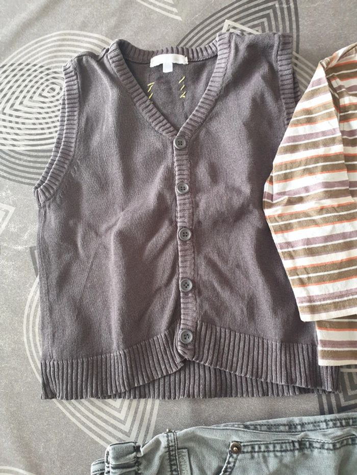 (N°9) Lot de vêtements Garçon 18 mois - photo numéro 2
