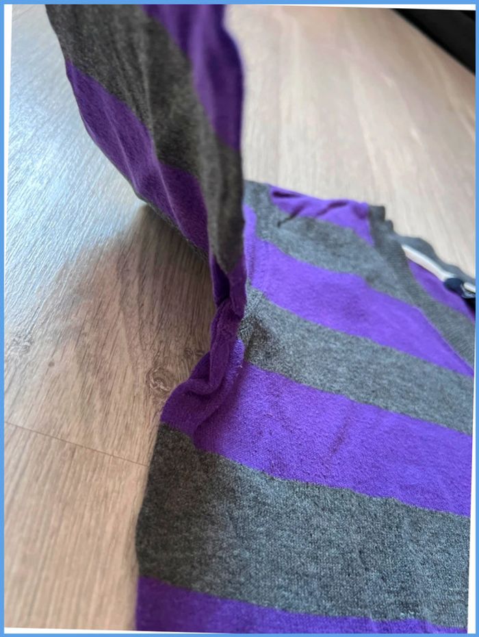 Pull femme fin col V Nautica avec logo brodé Violet et Gris Taille S - photo numéro 12