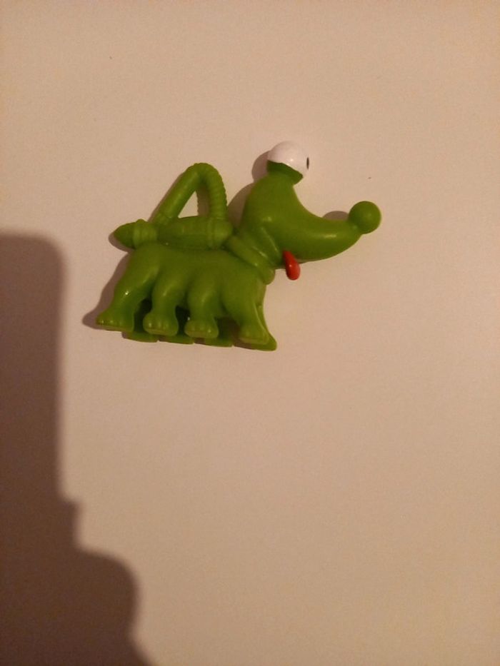 Chien cyclope alien