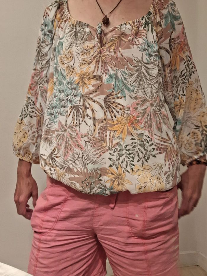 Joli haut type blouse fleuri couleurs pastelles taille 46 - photo numéro 6