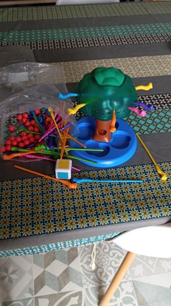 Jeu d'adresse arbre et pommes