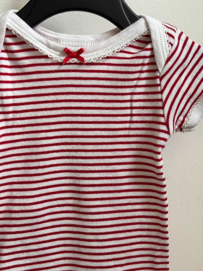 Lot 2 bodies rayés Petit Bateau 3 mois - photo numéro 9