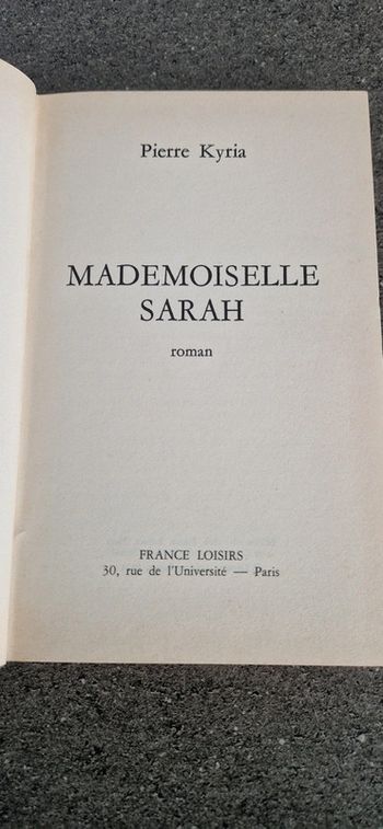 Livre Mademoiselle Sarah - Pierre Kyria