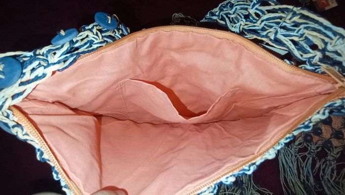 Deux magnifiques sacs a bandoulière avec boutons franges Neufs Giada - photo numéro 4