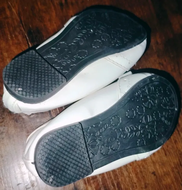 Ballerines Blanches pour Fille - Taille 19 - photo numéro 4