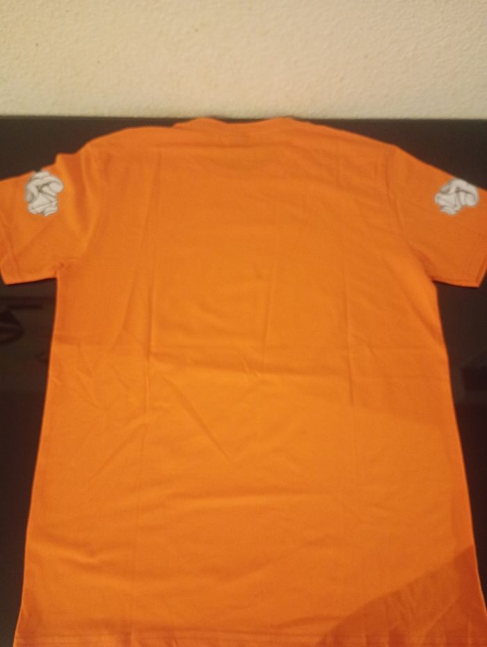 Tee shirt neuf - photo numéro 5