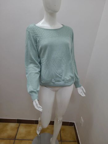 Jolie pull fin vert clair taille XL