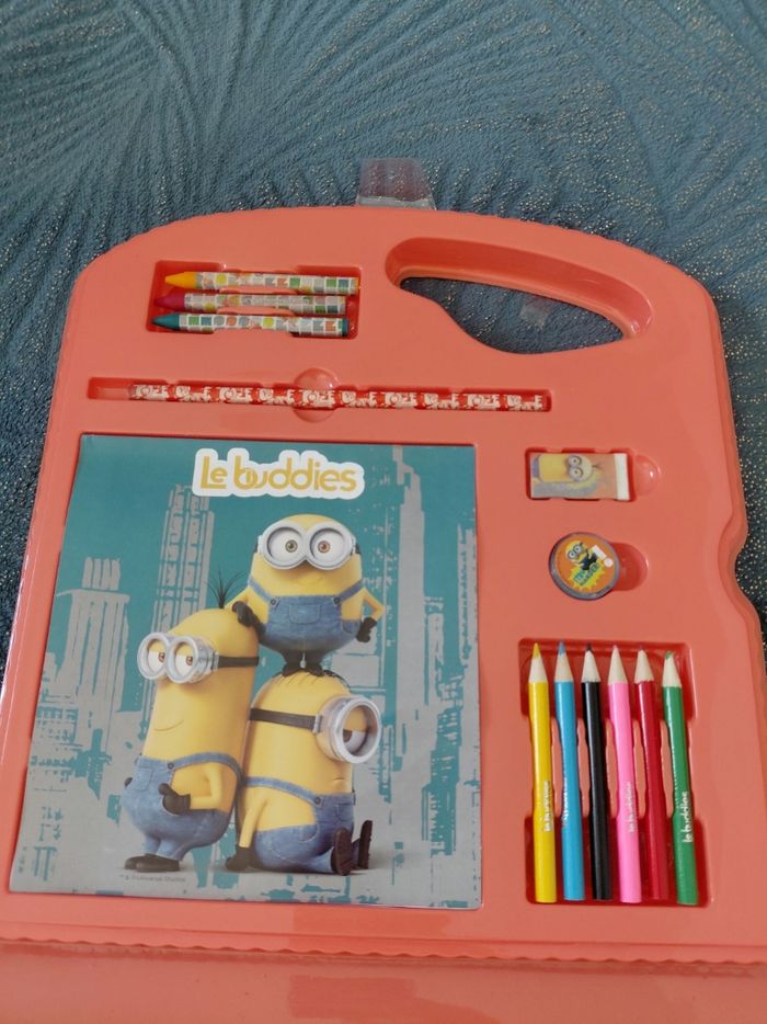 Ensemble pour coloriage - photo numéro 4