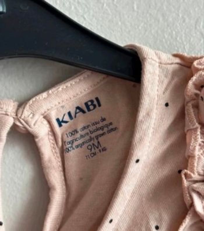 Robe Kiabi taille 9M - photo numéro 2