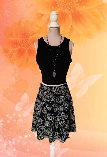 🖤🌿Jupe courte noire à fleurs vintage 90s Pimkie short black floral trapeze skirt🌿🖤