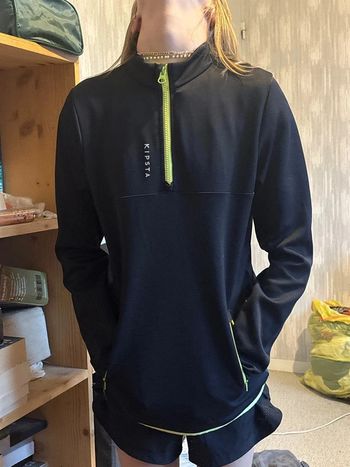 Pull kipsta taille 14ans