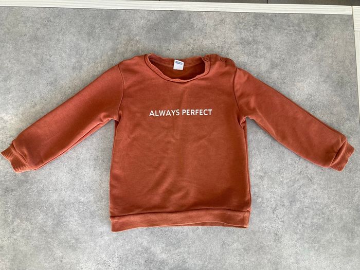 Lot 4 hauts 2 ans - photo numéro 4