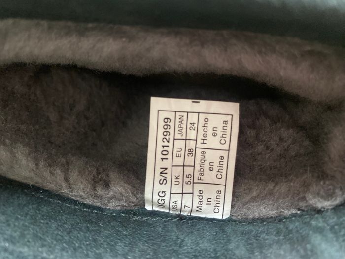 Superbes bottines fourrure UGG neuves - photo numéro 6