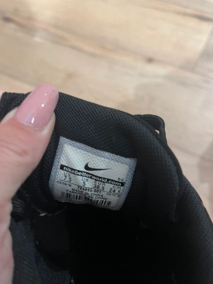 nike thea noire - photo numéro 3