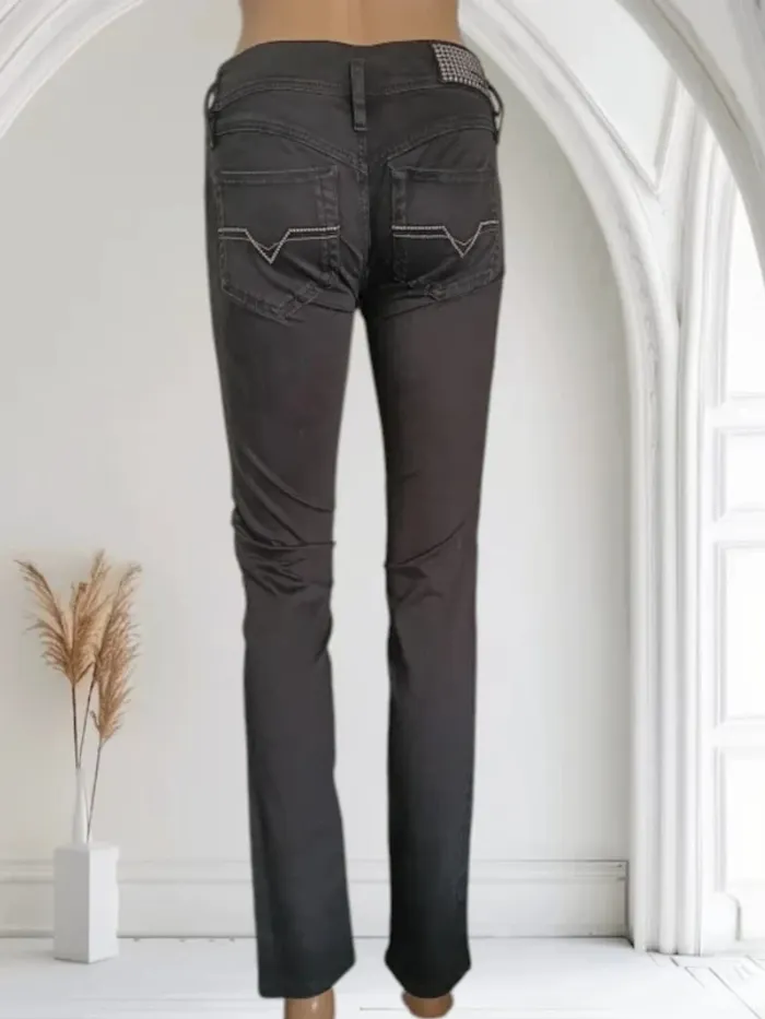 Jean Diesel modéle matic ,coupe straight fit ,taille basse ,stretch - photo numéro 7