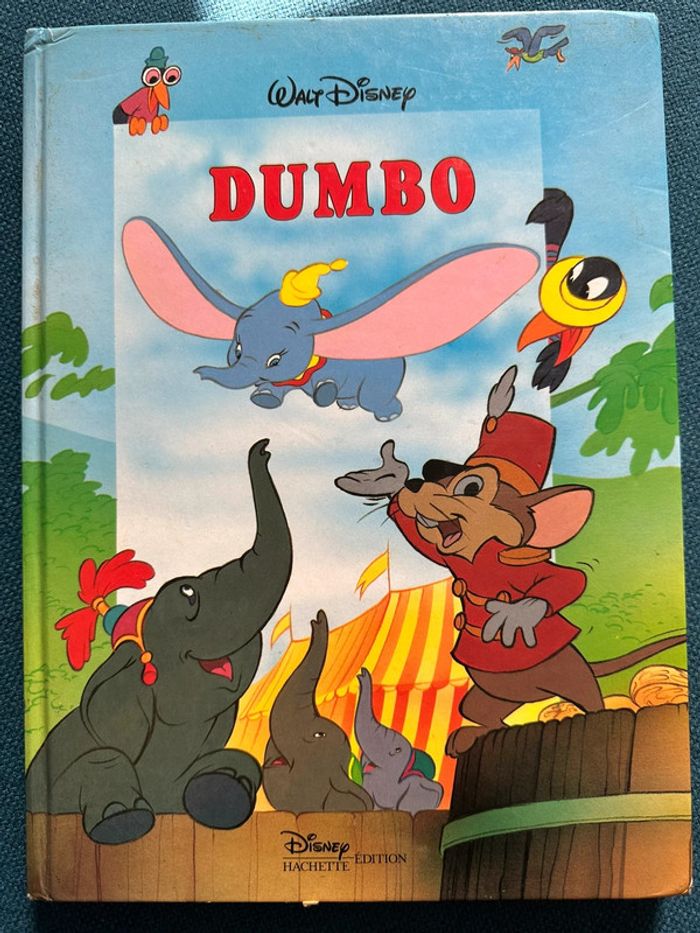 1989 Grand livre ancien Disney Dumbo l’éléphant souris cirque Hachette Édition album vintage