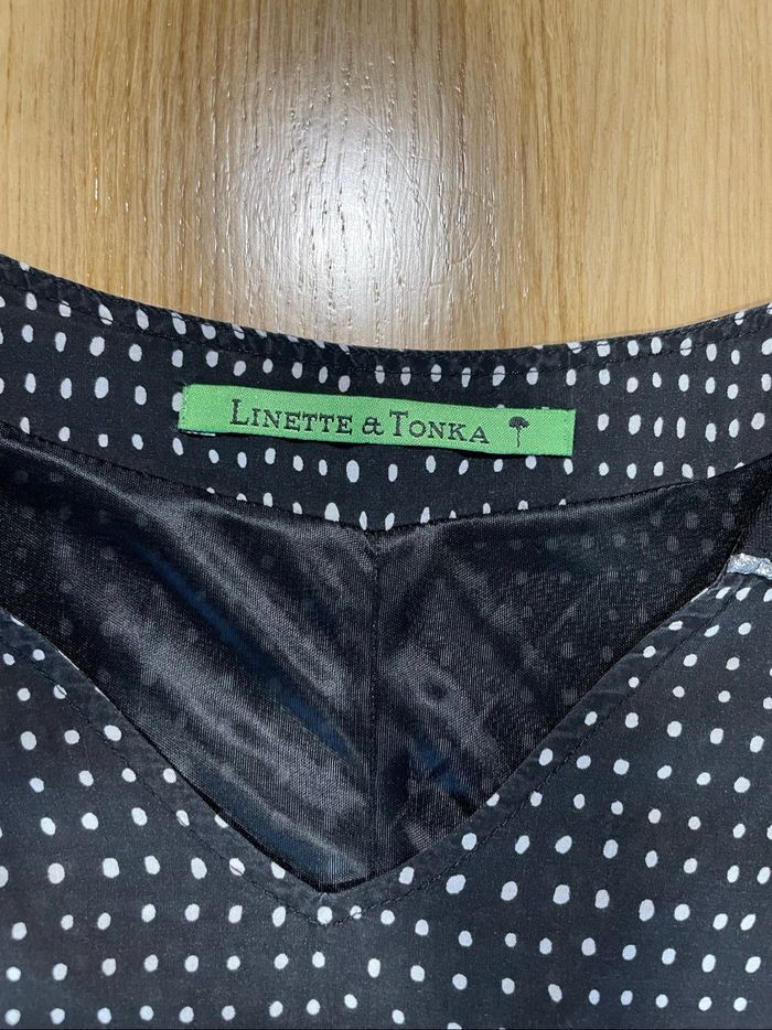 Robe noire et pois blancs taille 40 - photo numéro 2