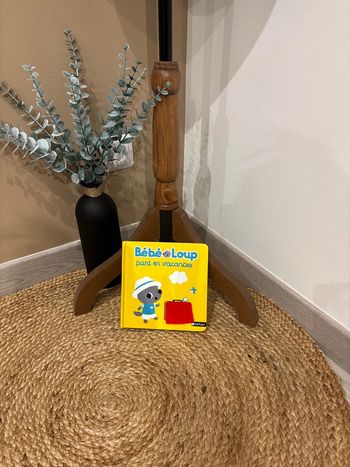 Livre bébé loup part en vacances