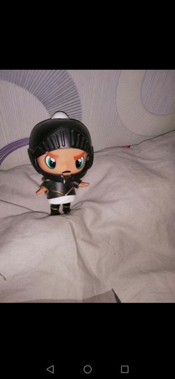 Figurine