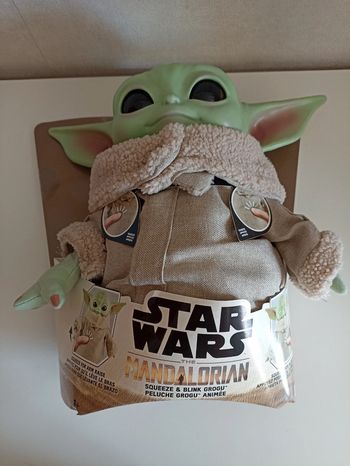 Peluche animée grogu baby yoda