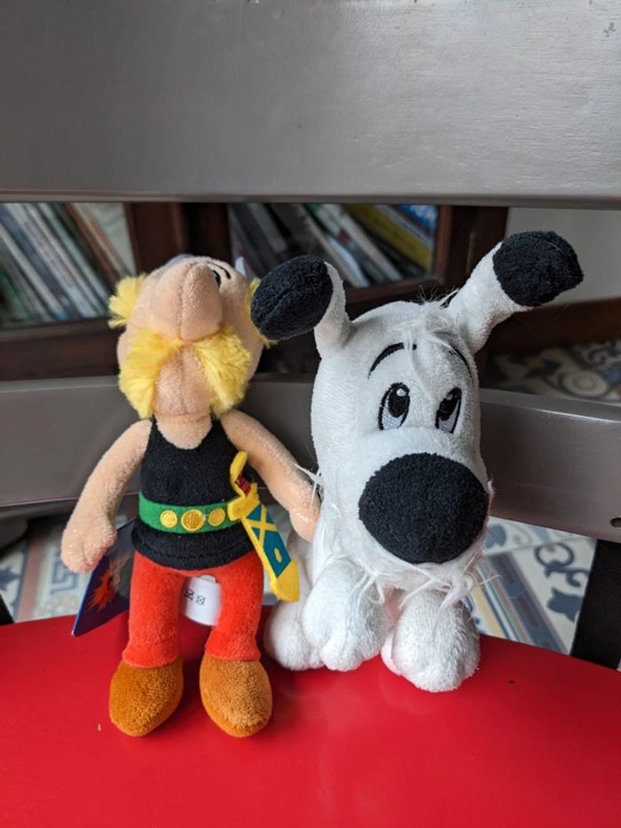 Lot peluches asterix