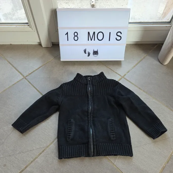 Lot vêtements 18 mois - photo numéro 2