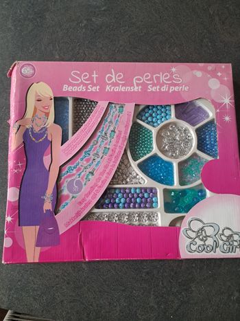 Set de perles neuf