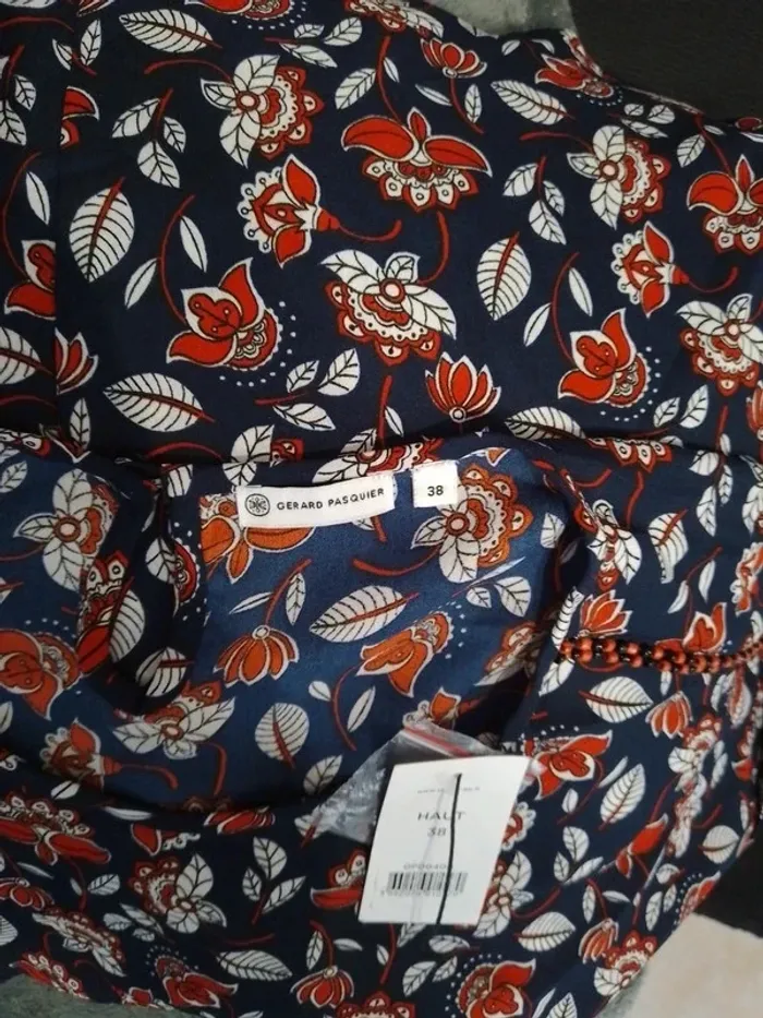 👚 Tunique avec perles aux épaules Gérard Pasquier taille M -100% polyester - photo numéro 8