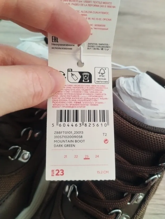 Paire de chaussures montantes marron neuves 23 - photo numéro 4