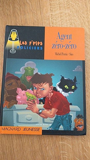 Livre "Agent zéro-zero"