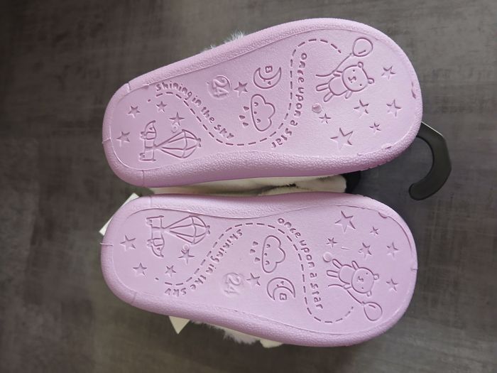 chaussons fille licorne 24 - photo numéro 2
