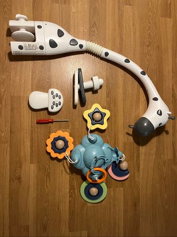 Mobile musical bébé